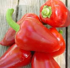 25 Seeds Pimento Pepper (Capsicum annuum) – Sweet and Mild Heirloom Variety for Fresh Eating and Preserving