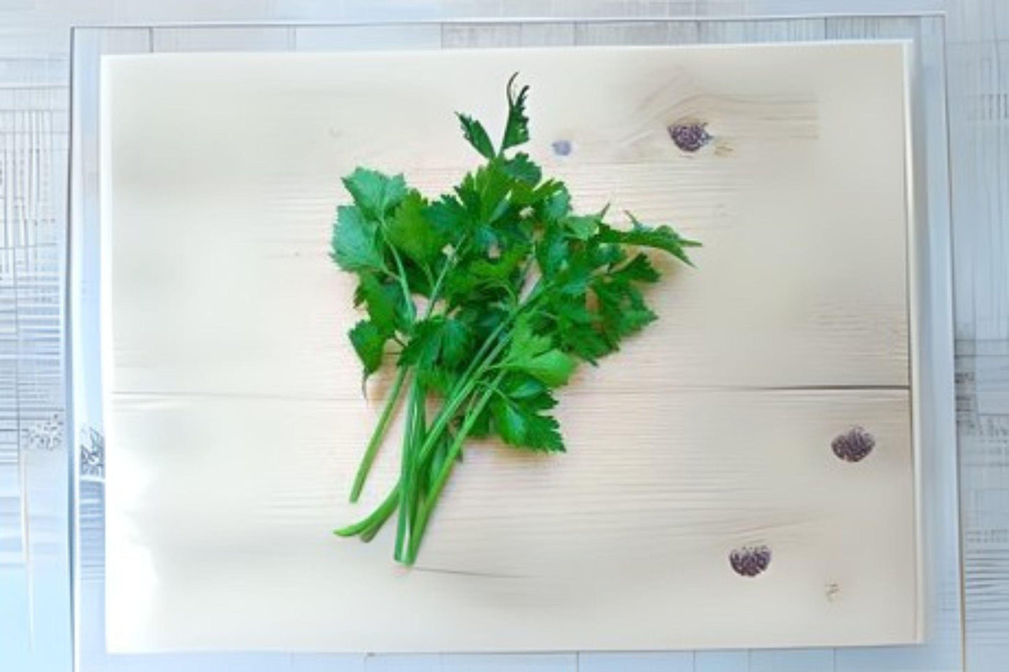 Chinese Celery Kintsai Seeds: Aromatic Heirloom, Dark Green
